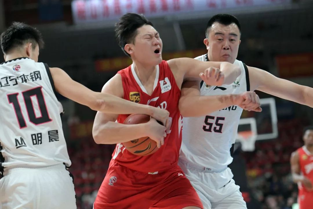 乐鱼体育官方-湖南主场击败辽宁，豪取比赛胜利