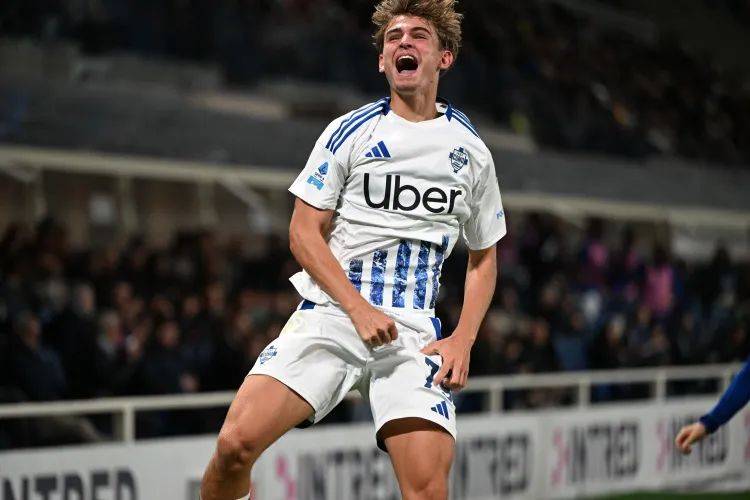 勒沃库森球员被授予本轮最佳球员奖的简单介绍