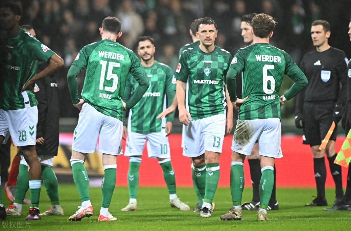 包含多特蒙德球员状态回升，备战德国国内杯赛的词条