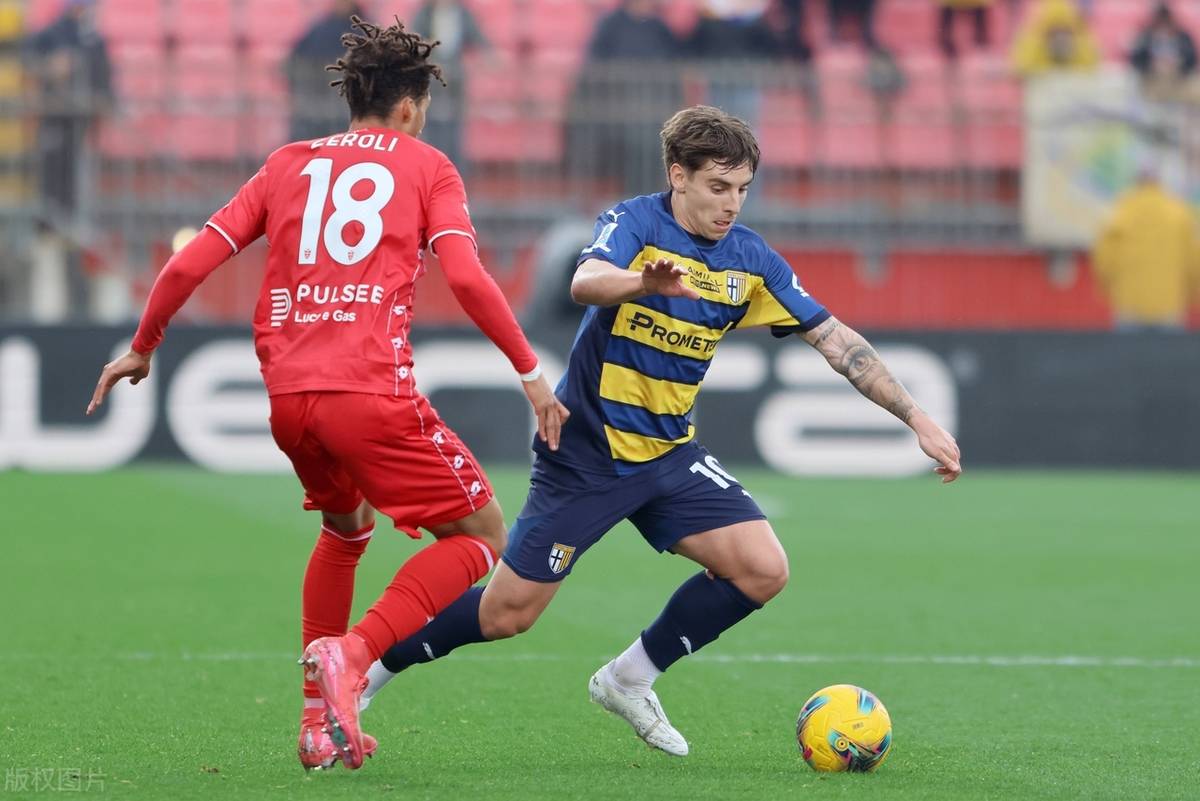 乐鱼体育官方登录入口-包含维罗纳主场击败罗马，重返保级榜首的词条