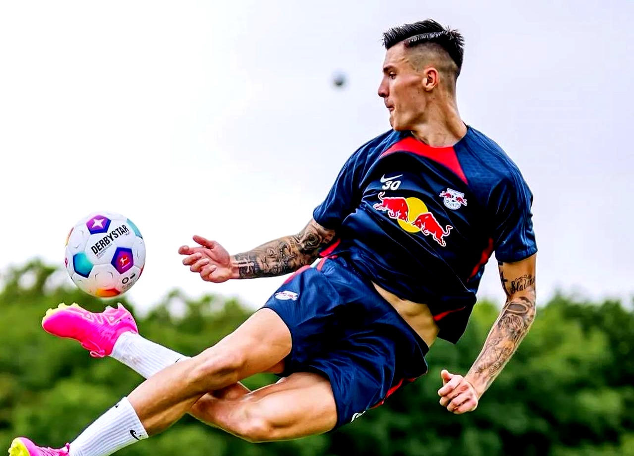 乐鱼体育教练-关于开拓者核心球员转会传闻激增球队战绩受影响？的信息