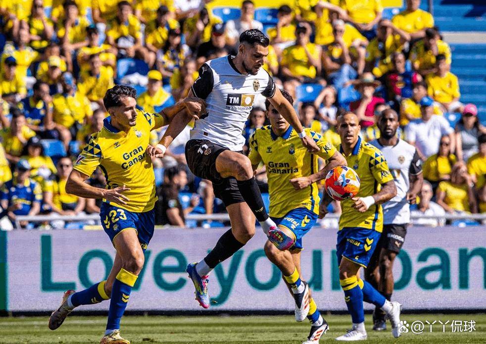 瓦伦西亚取得胜利，提升球队士气的简单介绍