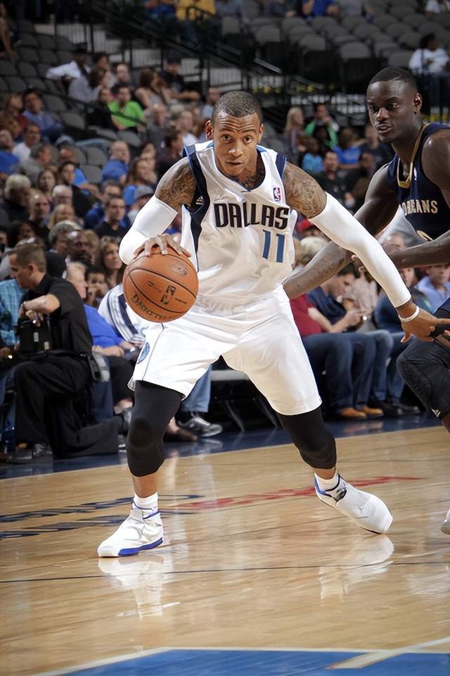 乐鱼体育竞技-年轻新星表现出色，助马刺大胜小牛