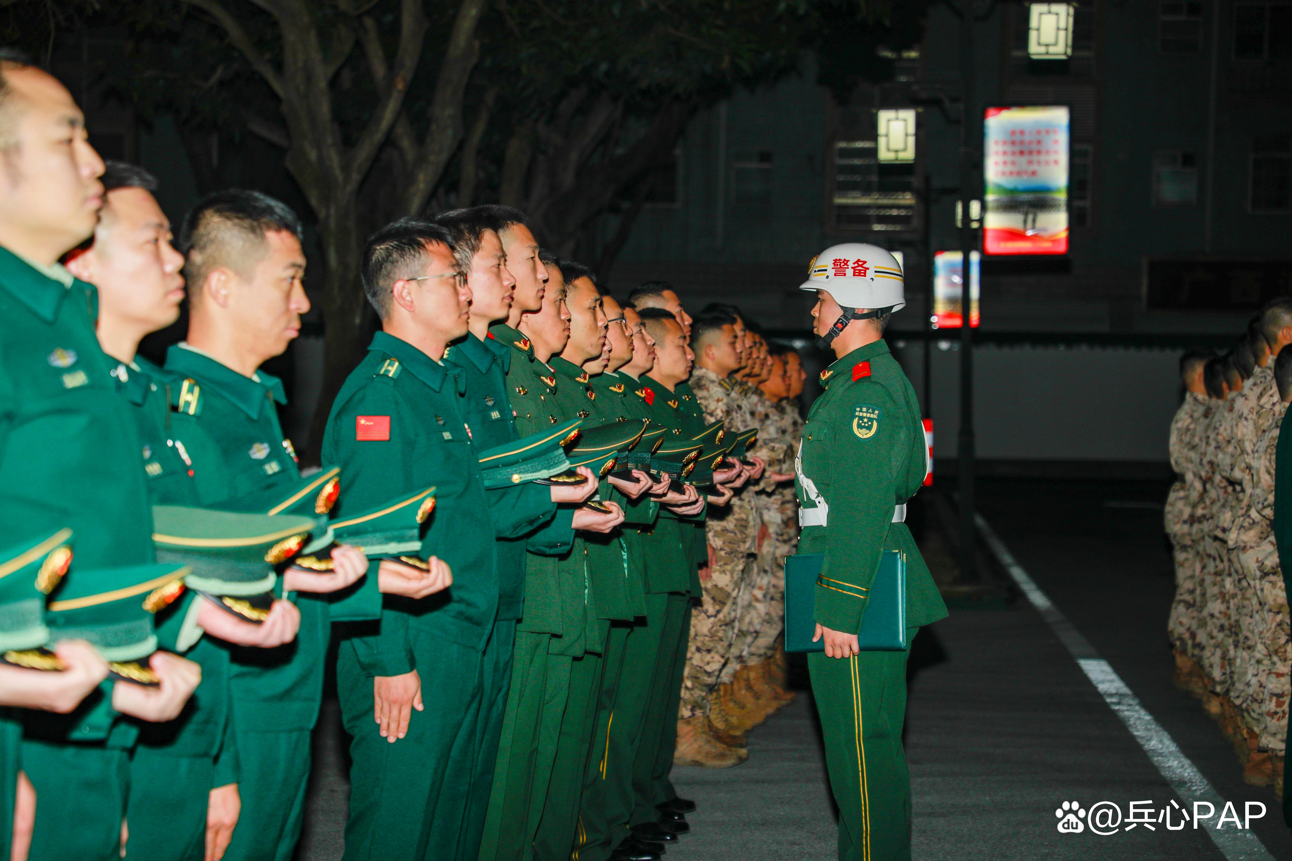 乐鱼体育官方入口-队员被教练嘱咐后，摩拳擦掌准备战斗的简单介绍