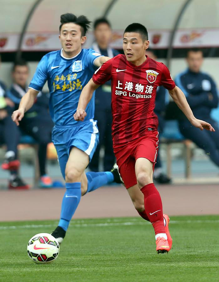 上海上港球队备战周末比赛,气势如虹 上海上港球队备战周末比赛,气势如虹