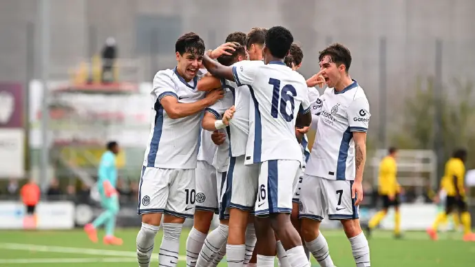 国际米兰客场逆转，击败维罗纳